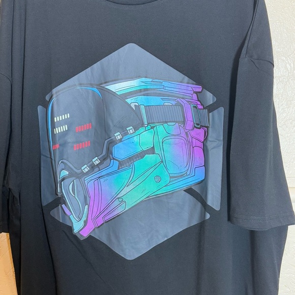 Destiny 2 Titan Helmet Mens Black Graphic T-Shirt XL NWT - Picture 2 of 10